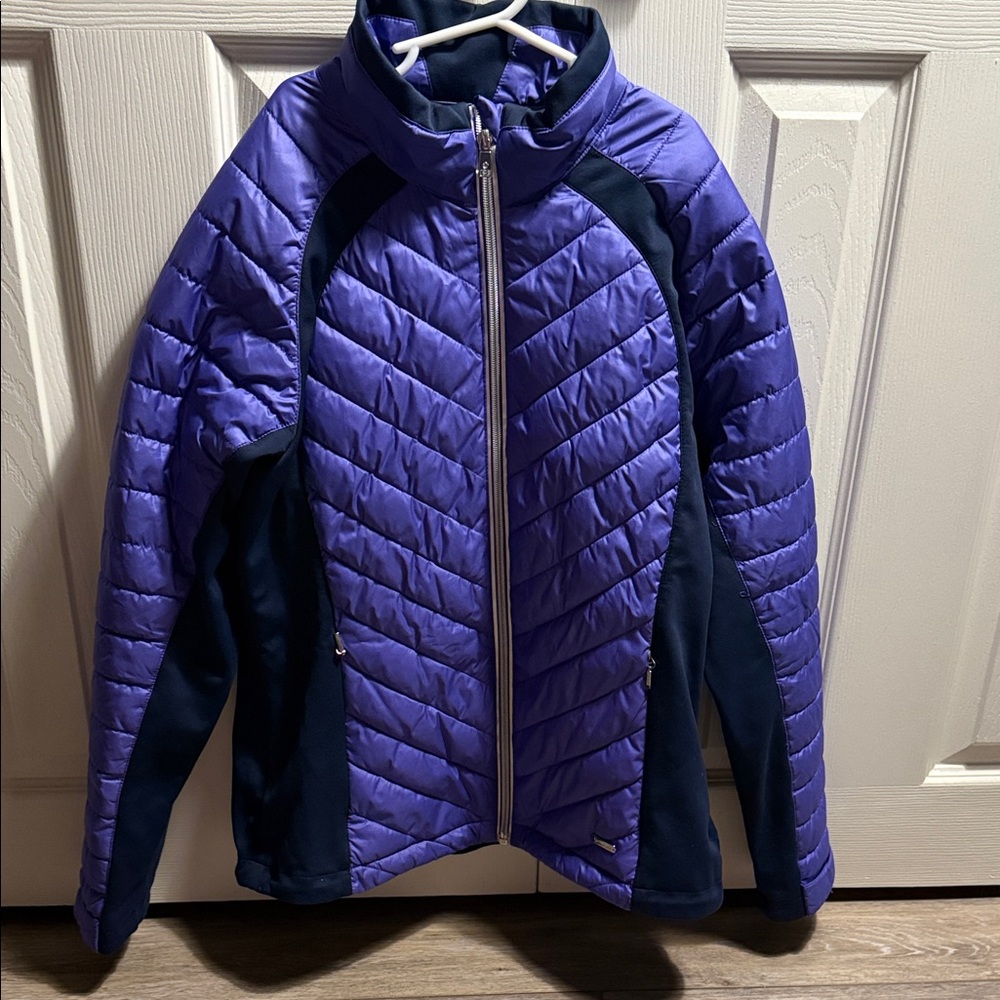 Sunice women’s puffer Purple and Navy Jacket